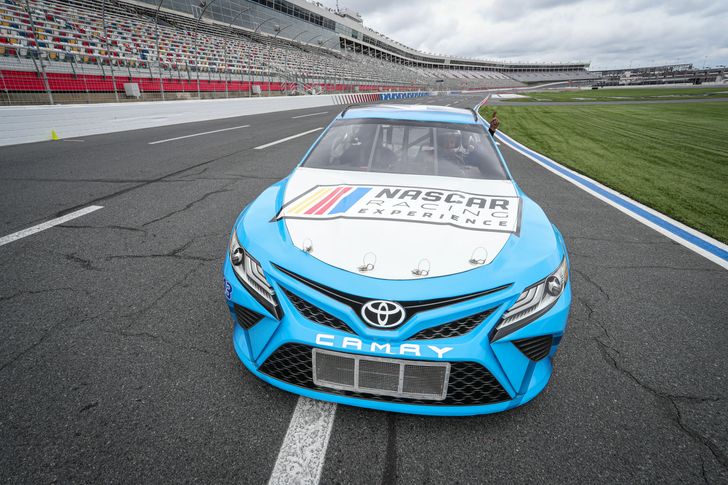 NASCAR Ride Along - Phoenix Raceway - Image 4