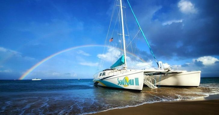 Premium Catamaran Sunset Dinner Sail in Maui - Image 2