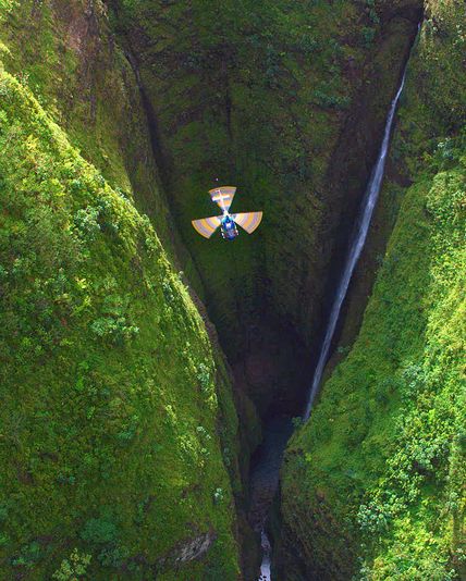 Romantic Proposal Oahu Helicopter Flight - Image 13