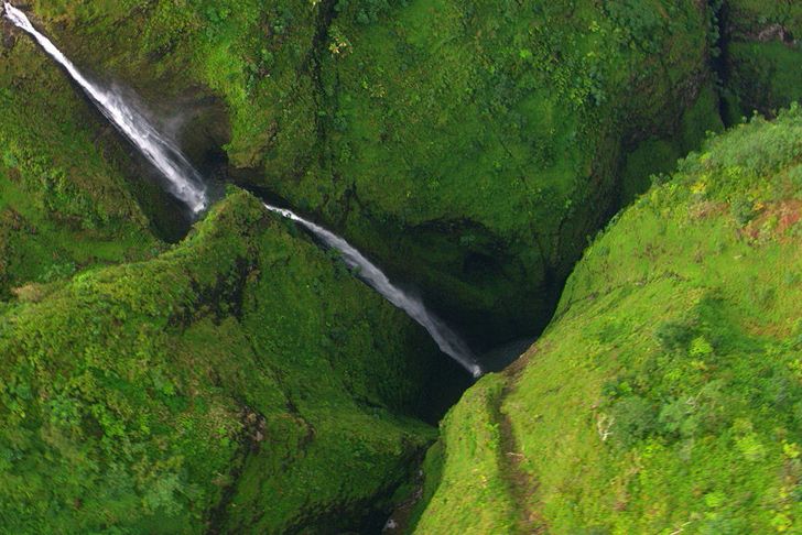Romantic Proposal Oahu Helicopter Flight - Image 10