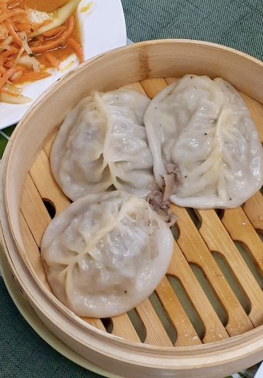Chicago Food Tour of Lincoln Square: West meets East - Image 2
