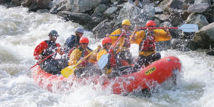 Red Canyon Jeep and Bighorn Whitewater Rafting Adventure