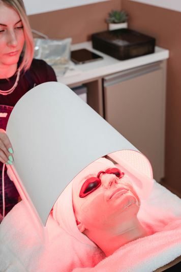 Heyday Personalized Facial with Light Therapy - Image 5