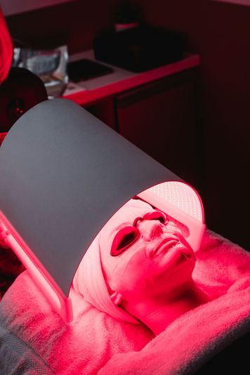 Heyday Personalized Facial with Light Therapy - Image 4