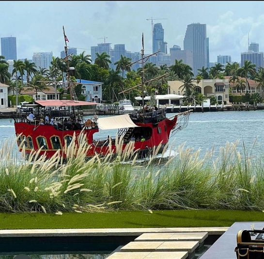 Miami Pirate Boat Sightseeing Tour - Image 10