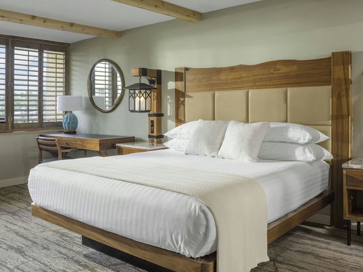 Lakeside Retreat at High Peaks Resort - Image 3