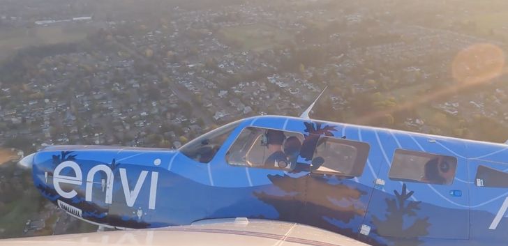 Experience Multnomah via Plane - Image 2