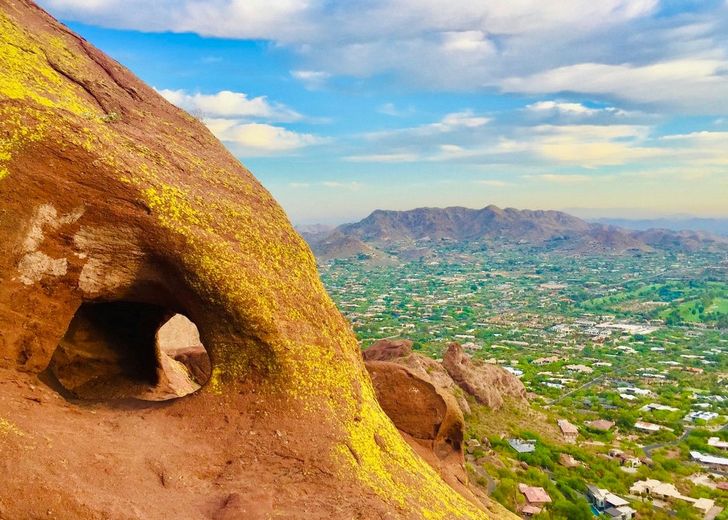 Epic Camelback Mountain Guided Hiking Adventure - Image 6