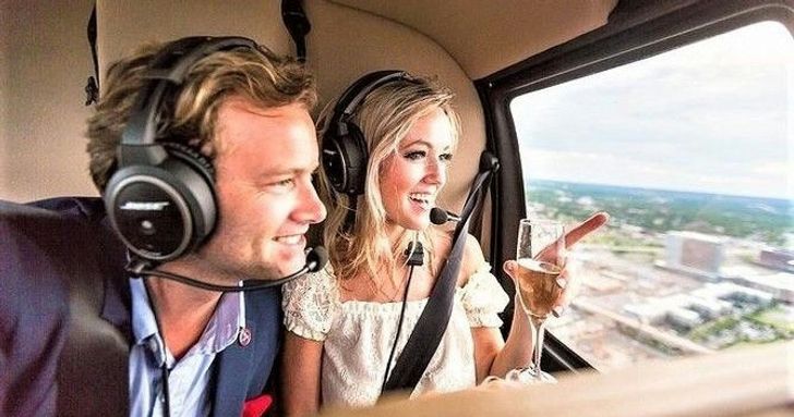 Date Night Helicopter Tour of Tampa with Champagne and Roses