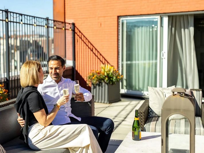 DC Delight: One-Night Hotel Stay Gift - Image 16