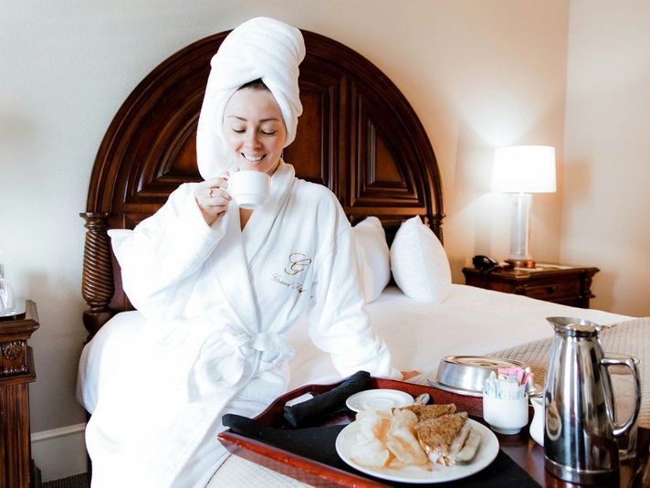 Dallas Dream: One-Night Hotel Experience - Image 3