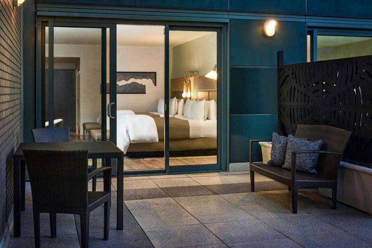 Denver Delight: Exclusive 1-Night Hotel Experience - Image 14
