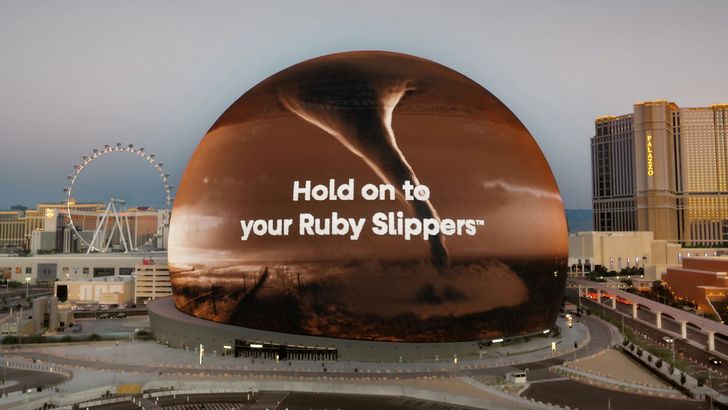 Wizard of Oz Sphere Show & Las Vegas Strip Helicopter Night Tour - Image 5