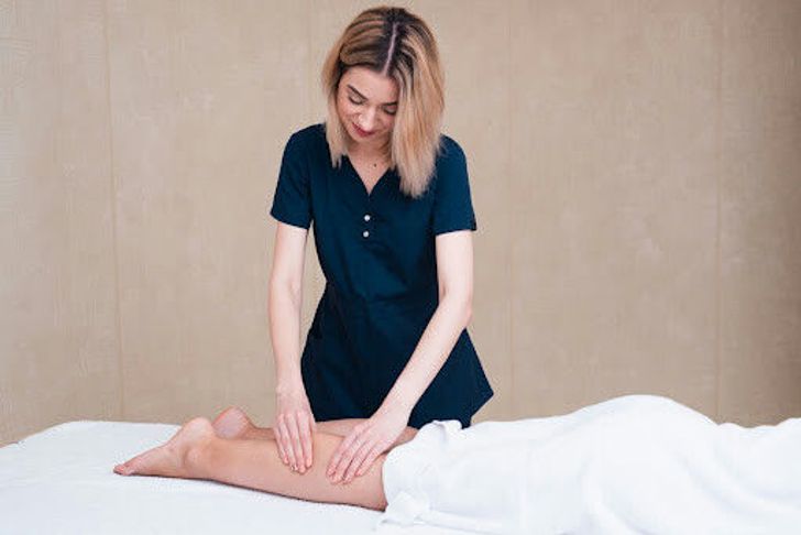 Rejuvenating Full Body Massage - Image 4