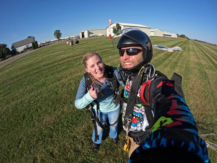 Kansas City Tandem Skydiving with Photo & Video Package - Image 4