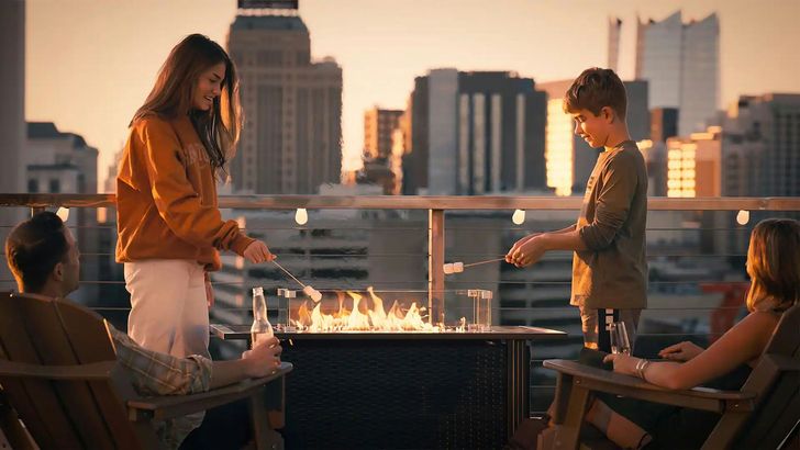 San Antonio Escape: One-Night Hotel Stay - Image 4