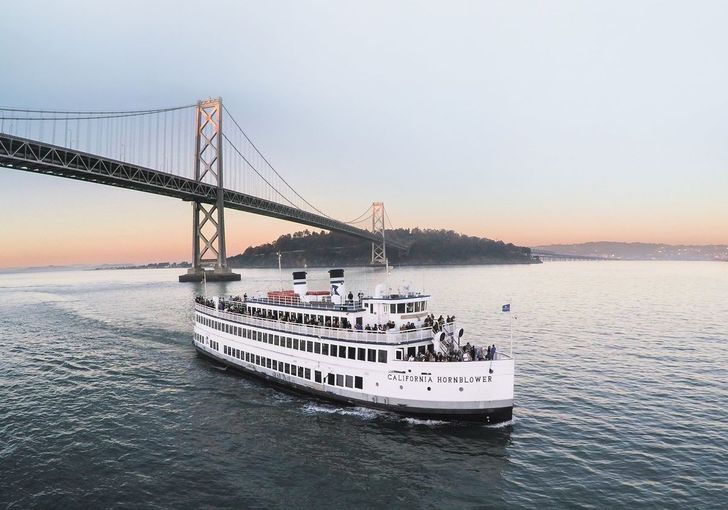 San Francisco Dinner Cruise - Image 1