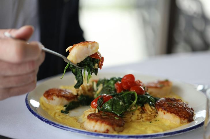 Landry's Seafood Gift Card - Image 5