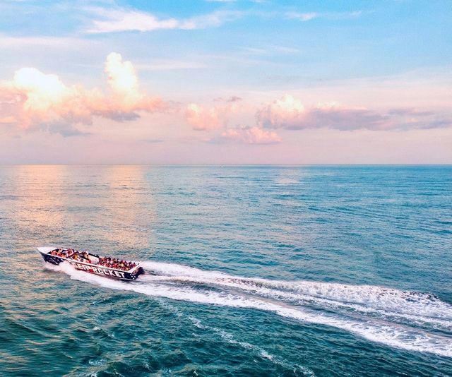 Ocean Parasailing and Sunset Cruisee in Fort Lauderdale - Image 1