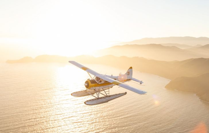 Sunset Champagne Seaplane Tour - Image 4