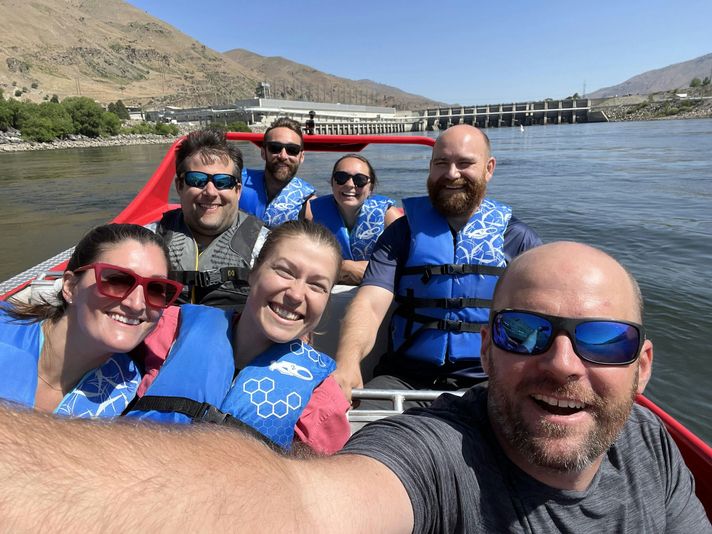 Thrilling 6 Mile Speedboat Ride - Image 4