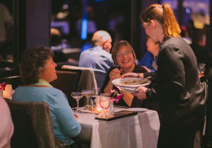 Weekday Odyssey Premier Dinner Cruise on Lake Michigan - Image 5