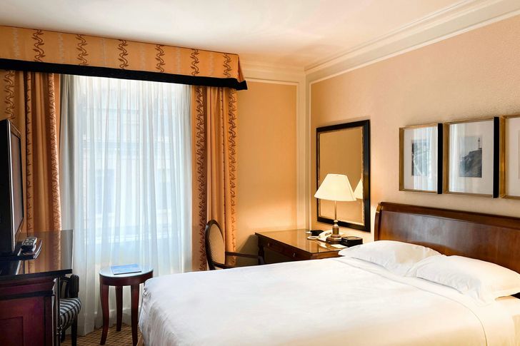 San Francisco Serenity: 1-Night Hotel Experience - Image 17