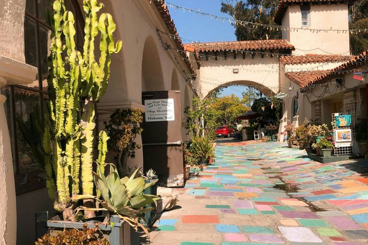 Iconic Eats in San Diego Food Tour - Image 3