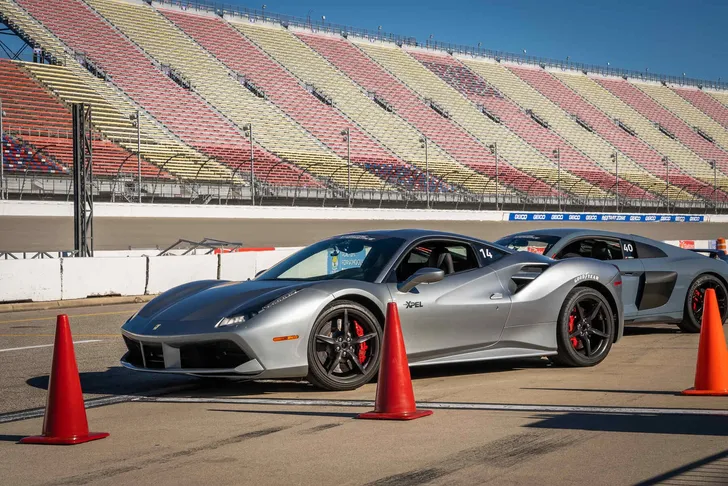 Race a Ferrari 488 GTB - Nashville Super Speedway