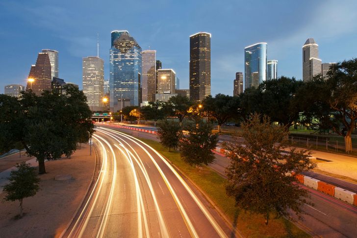 Houston Sunset Skyline Kayak Tour - Image 3