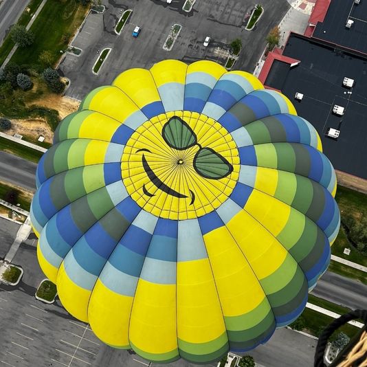 Shared Hot Air Balloon Ride with Champagne, Wine Tasting & Breakfast - Image 7