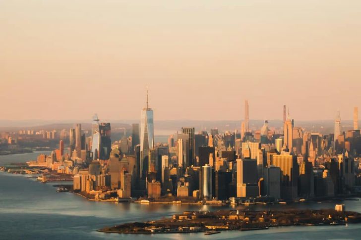 Ariel Photography Plane Tour of NYC - Image 3