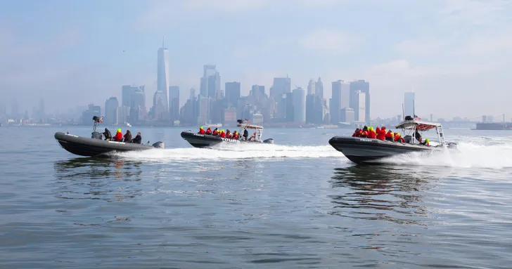Adventure Speedboat Sightseeing Tour