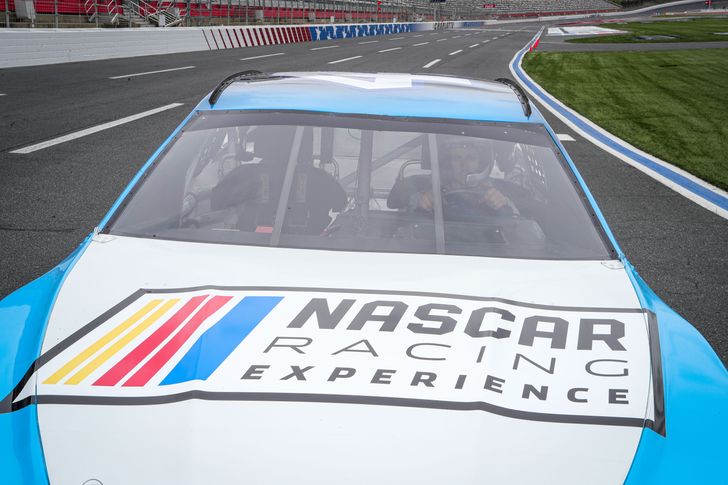 NASCAR Ride Along - Phoenix Raceway - Image 3