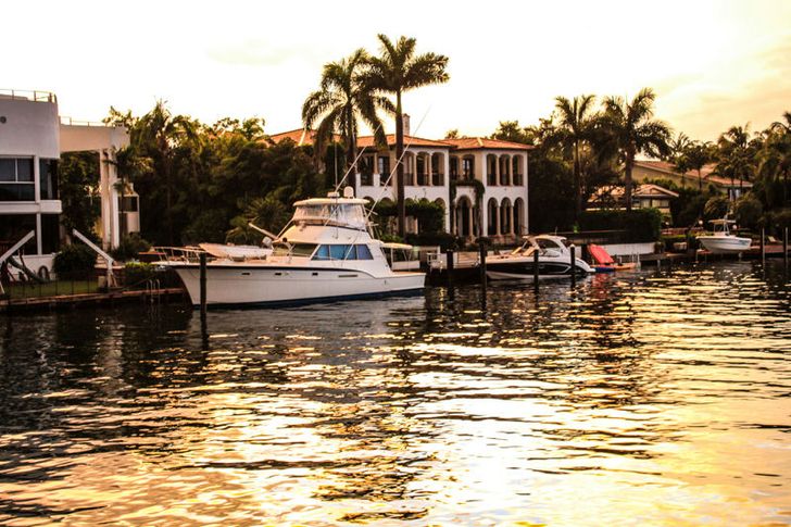 Private Yacht with Charcuterie Cruise for 6 - Image 6