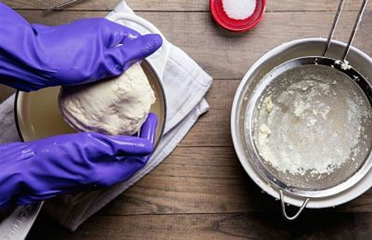 Make Fresh Mozzarella and Burrata in Dallas - Image 3