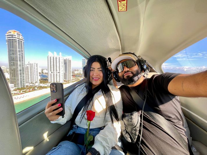 Sunny Isles Skyline Private Airplane Tour with Champagne - Image 1