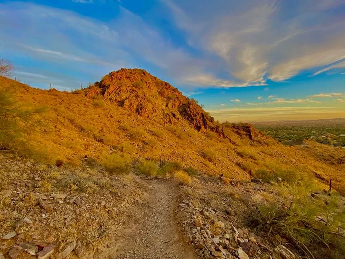 Spectacular Sunrise Hiking Adventure - Image 4