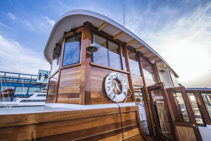 Sunset Cruise on Yacht Manhattan - Image 3
