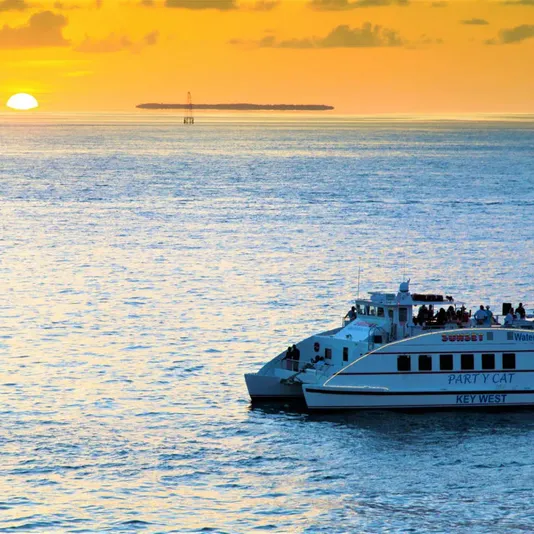 Sunset Dinner Cruise with Unlimited Open Well Bar