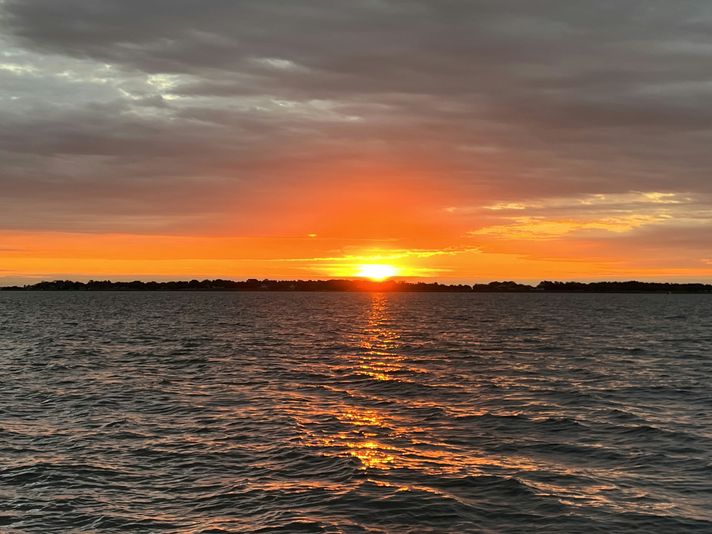 Chesapeake Bay Sunset Sailing Charter for up to 6 - Image 3