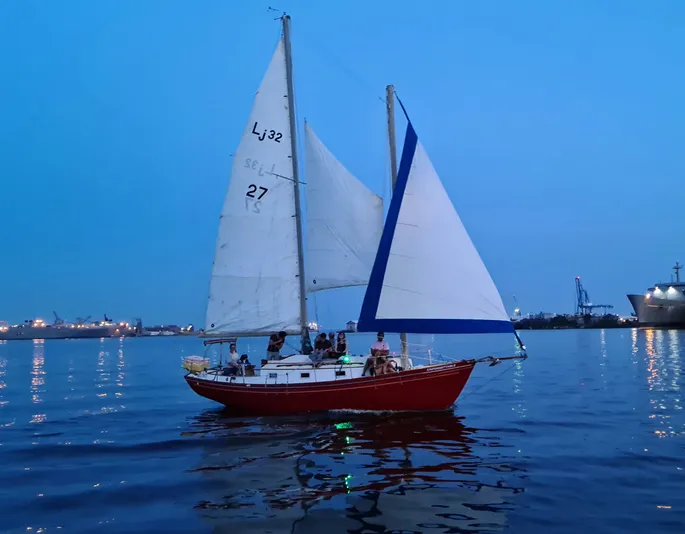 Weekday BYOB Sunset Sail on Unforgettable