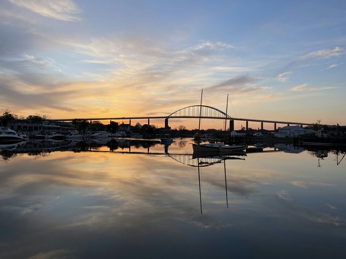 Explore the Chesapeake Bay: Overnight Sailing Charter for up to 6 - Image 4