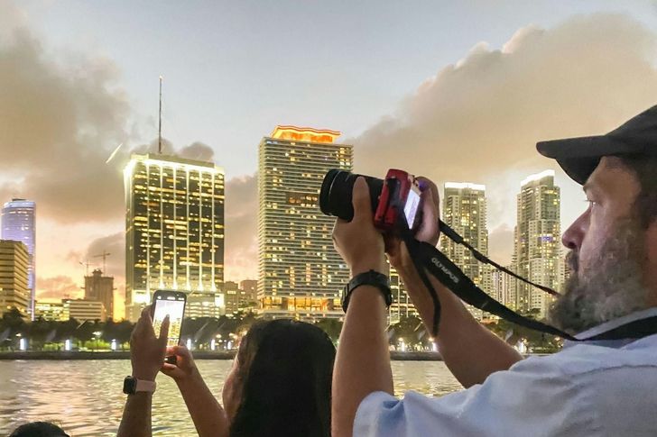 Miami Skyline Luxury Yacht Sunset Cruise with AC and Onboard Bar - Image 5