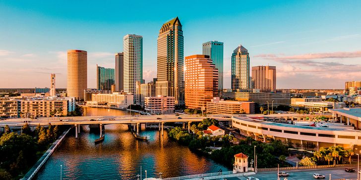 Downtown Tampa Family Mystery Picnic