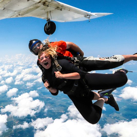 Indianapolis Tandem Skydiving Experience - Image 6