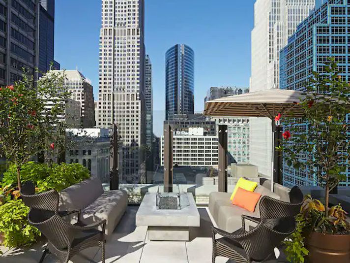 2 Nights in Chicago + Michelin Dining Experience: Getaway & Gourmet Bites - Image 16