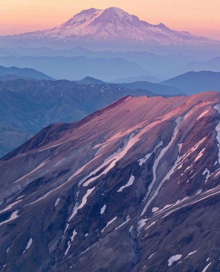 Private Plane Tour of Iconic Mountains