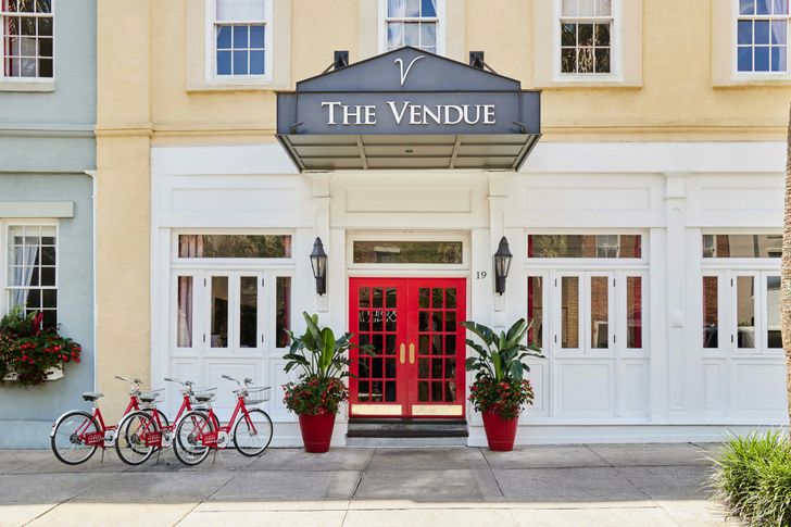 Southern Charm: 2-Night Hotel Getaway - Image 11