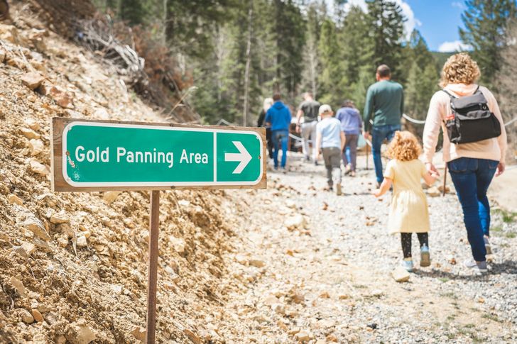Gold Panning Like the Original Settlers of Colorado - Image 2